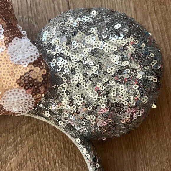 Disney Parks Minnie Mouse Ears Classic Polka Dot Sequin Headband - Picture 4 of 13